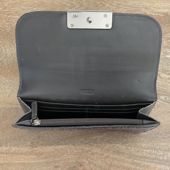 Coach wallet - Picture 2 of 5